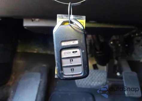 2018 Honda Accord Lx z USA, uszkodzony, nr VIN 1HGCV1F1XJA120213